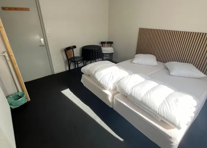 Folsted - 202 Fri Parkering Motel